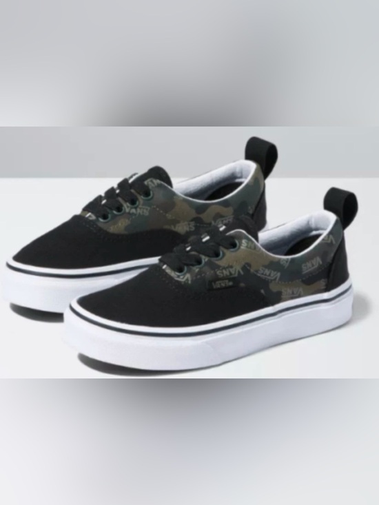 Vans Other - Vans Kids' Black & Camo Low-Top Skate Shoes size 13.5